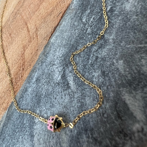 Solid 18K Yellow Gold Ladybug Beautiful Necklace 16" - Picture 5 of 14